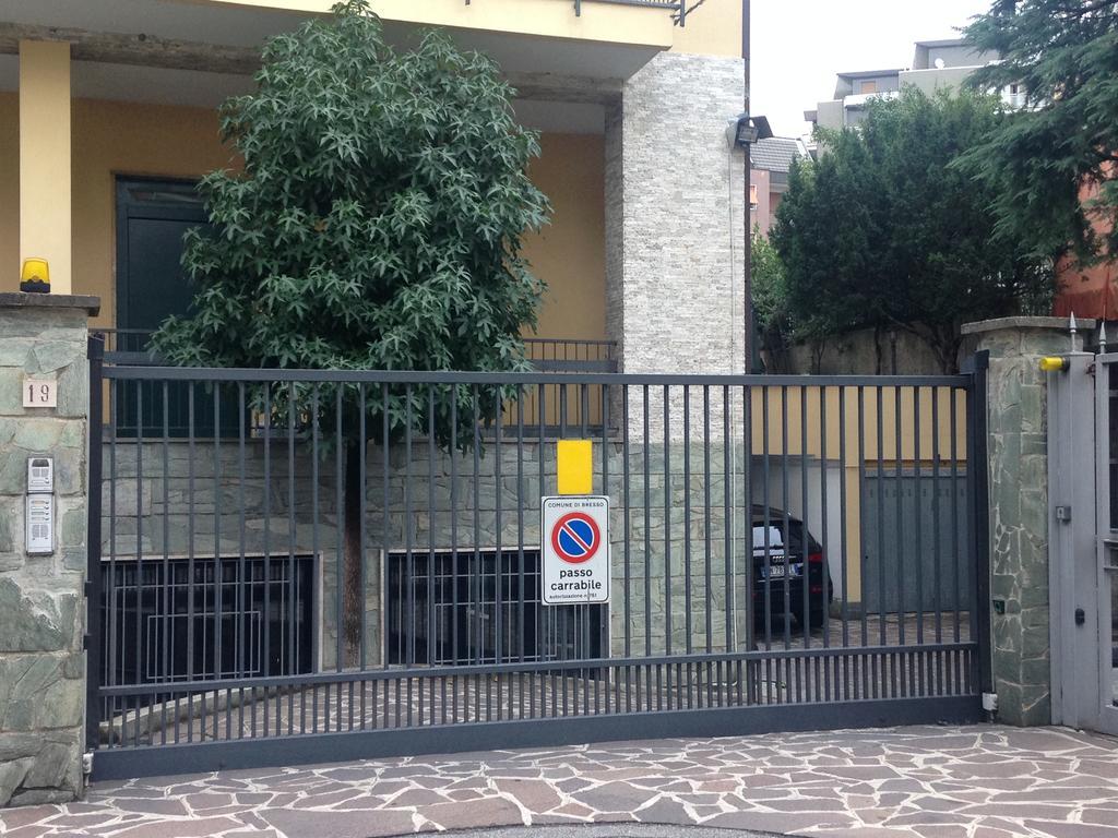 Appartamento Antonella's House Bresso Camera foto